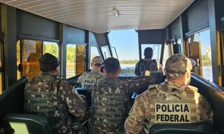 PF fecha laboratório de cocaína na fronteira e brasileiros são presos no Peru