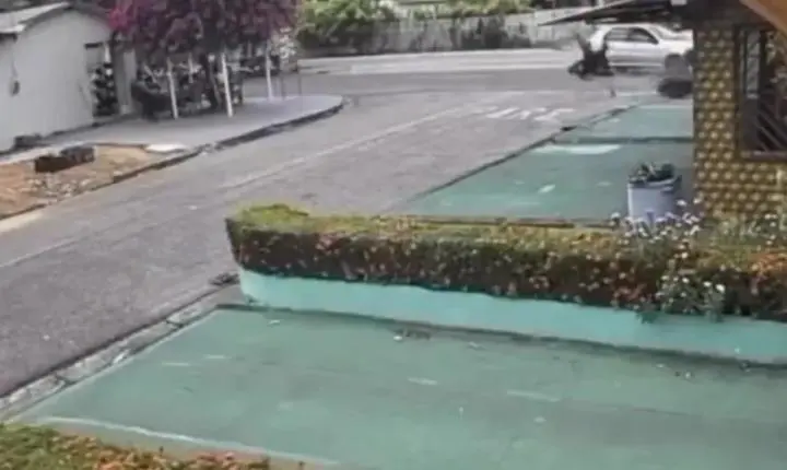 VEJA VÍDEO | Motociclista morre após colisão com carro no Pará