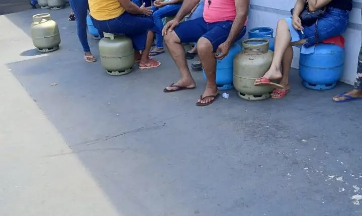 Vereador Menudão do Povão Solicita Mudança no Local de Entrega do Programa 